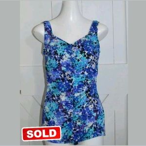 Maxine of Hollywood one Piece Swimsuit Multi Color